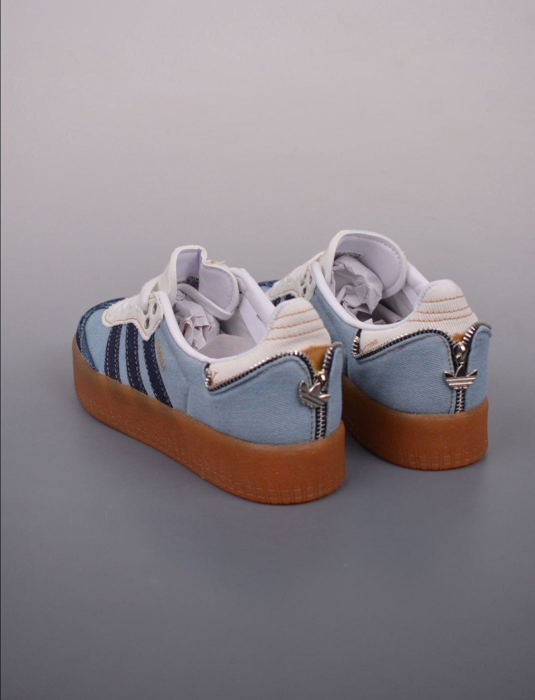 PRE-ORDER AD UNISEX SNEAKERS