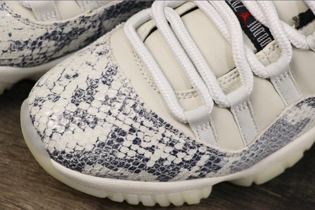 PRE-ORDER JORDAN 11 SNEAKERS