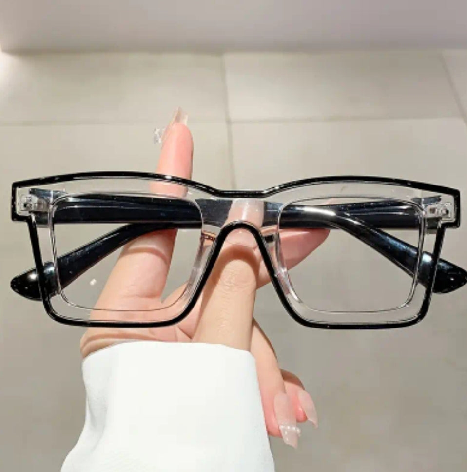 PRE-ORDER OUTLINE GLASSES