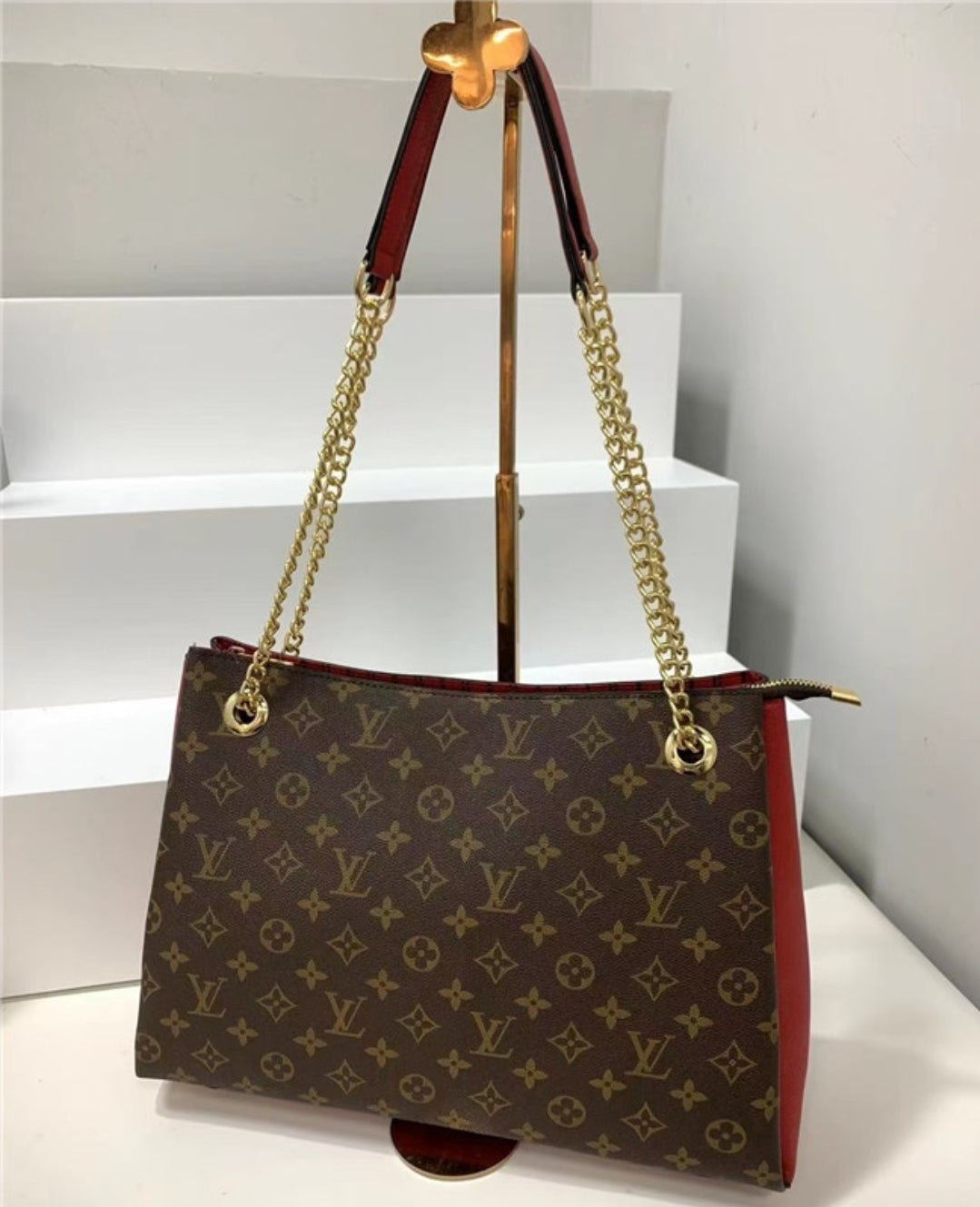 LV GOLD CHAIN BAGS 43748