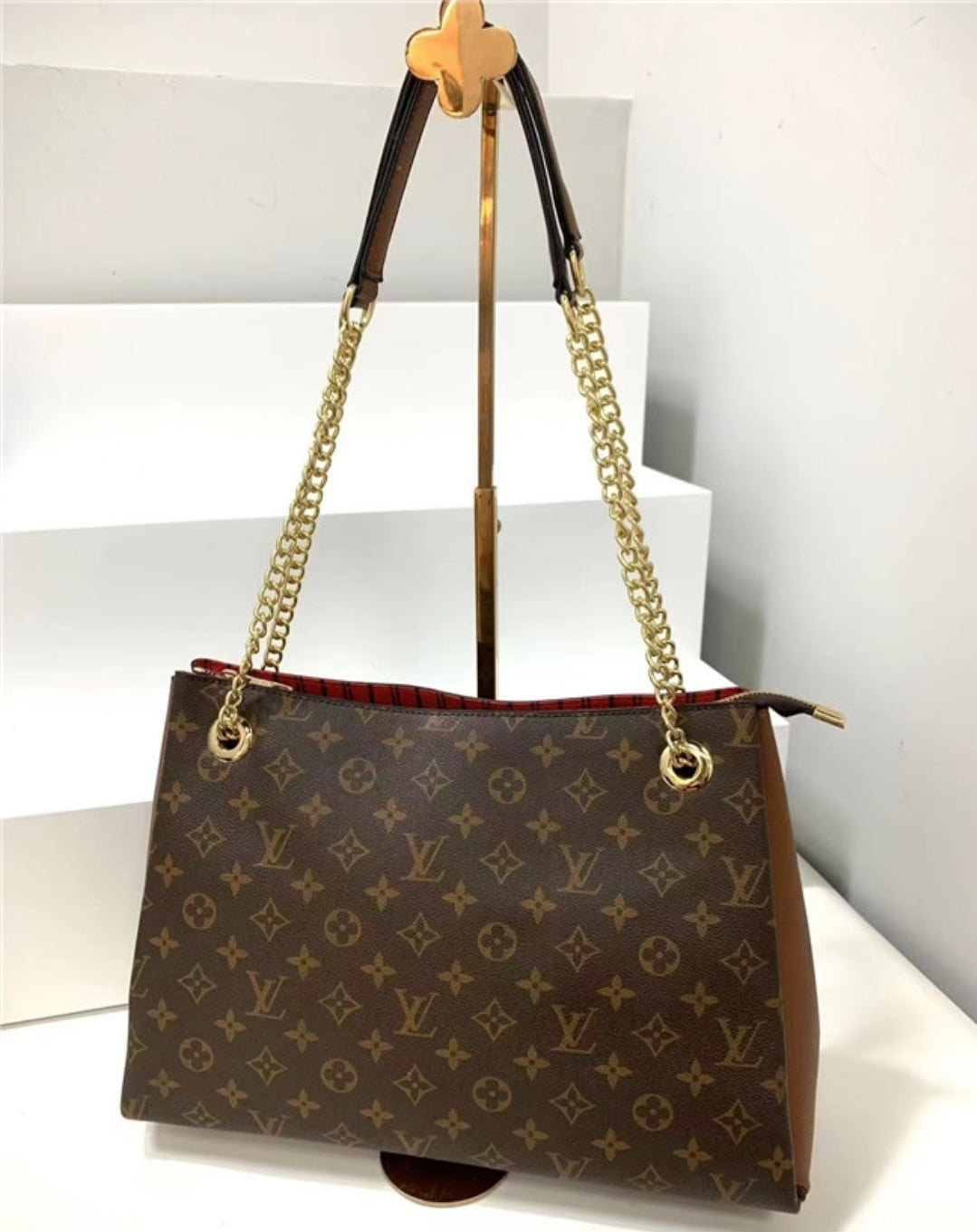 LV GOLD CHAIN BAGS 43748