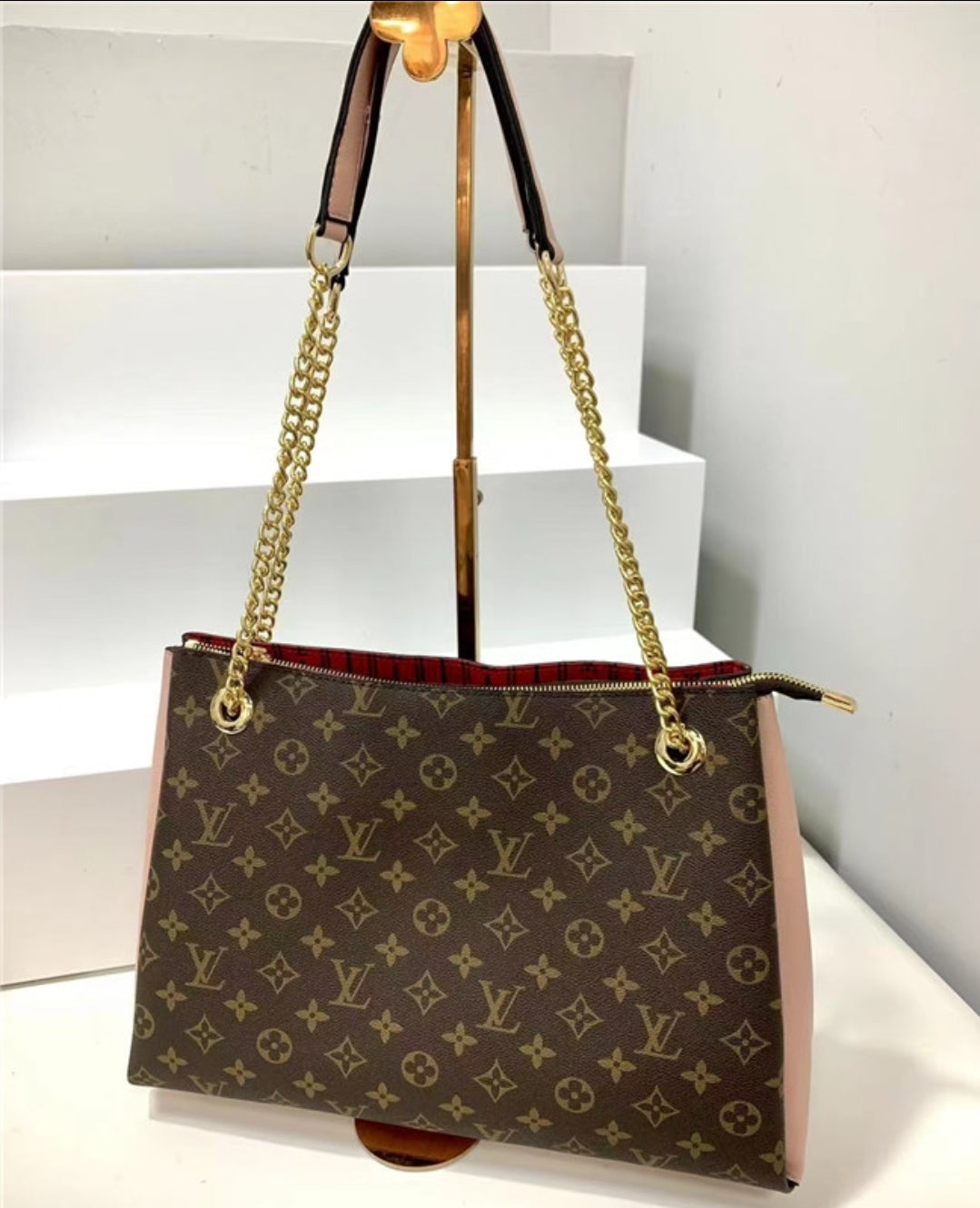 LV GOLD CHAIN BAGS 43748