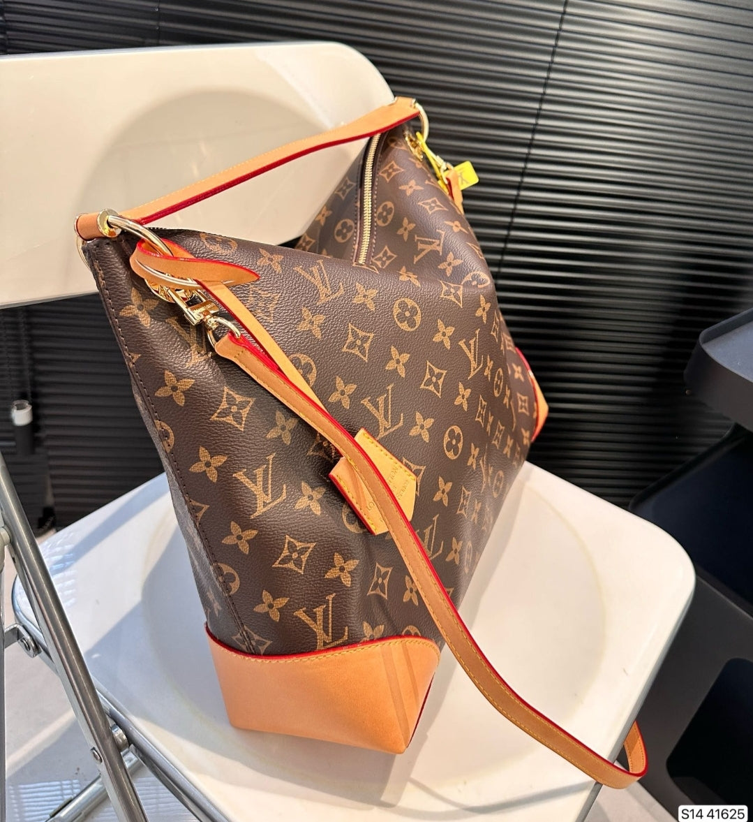 PRE-ORDER LV HOBO BAG