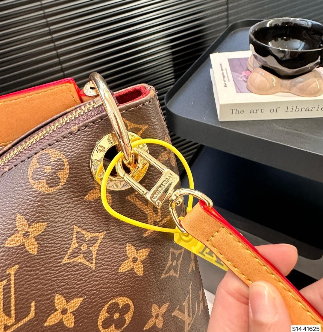PRE-ORDER LV HOBO BAG