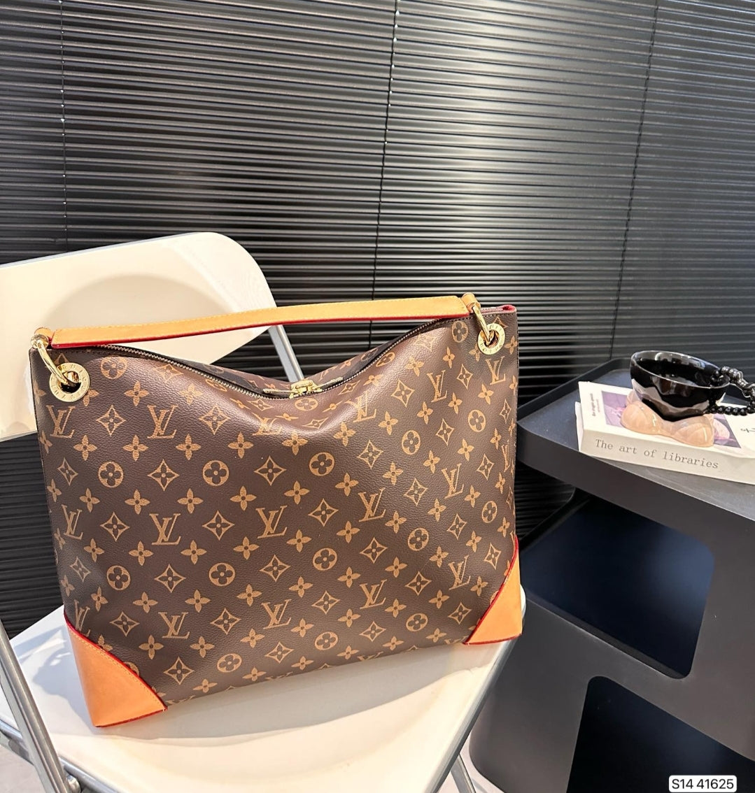 PRE-ORDER LV HOBO BAG