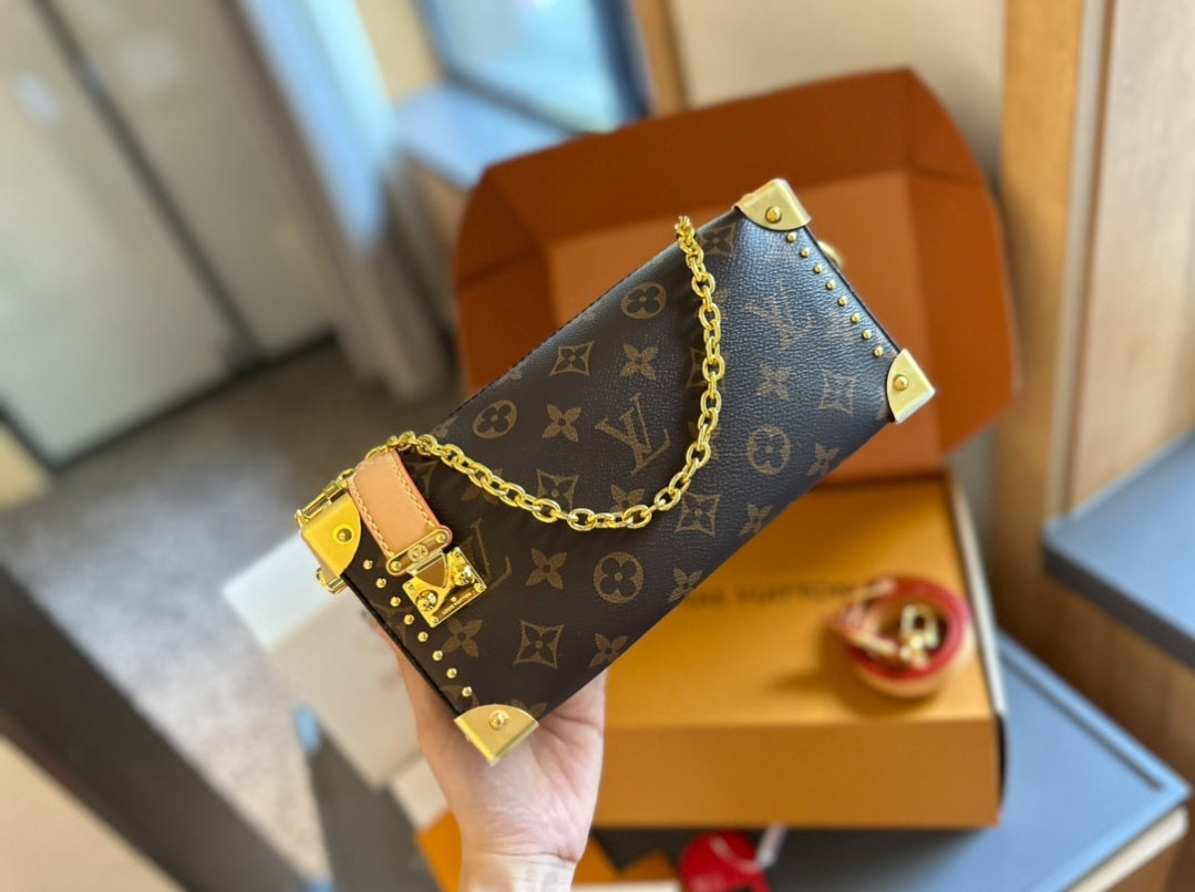 LV VINTAGE BAG