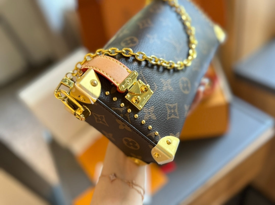 LV VINTAGE BAG