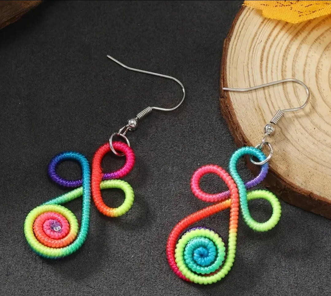 ON HAND MULTICOLORED DANGEL EARRINGS