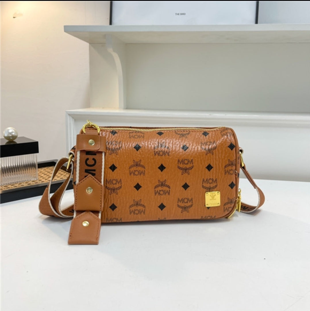 PRE-ORDER MM CROSSBODY BAGS 9093
