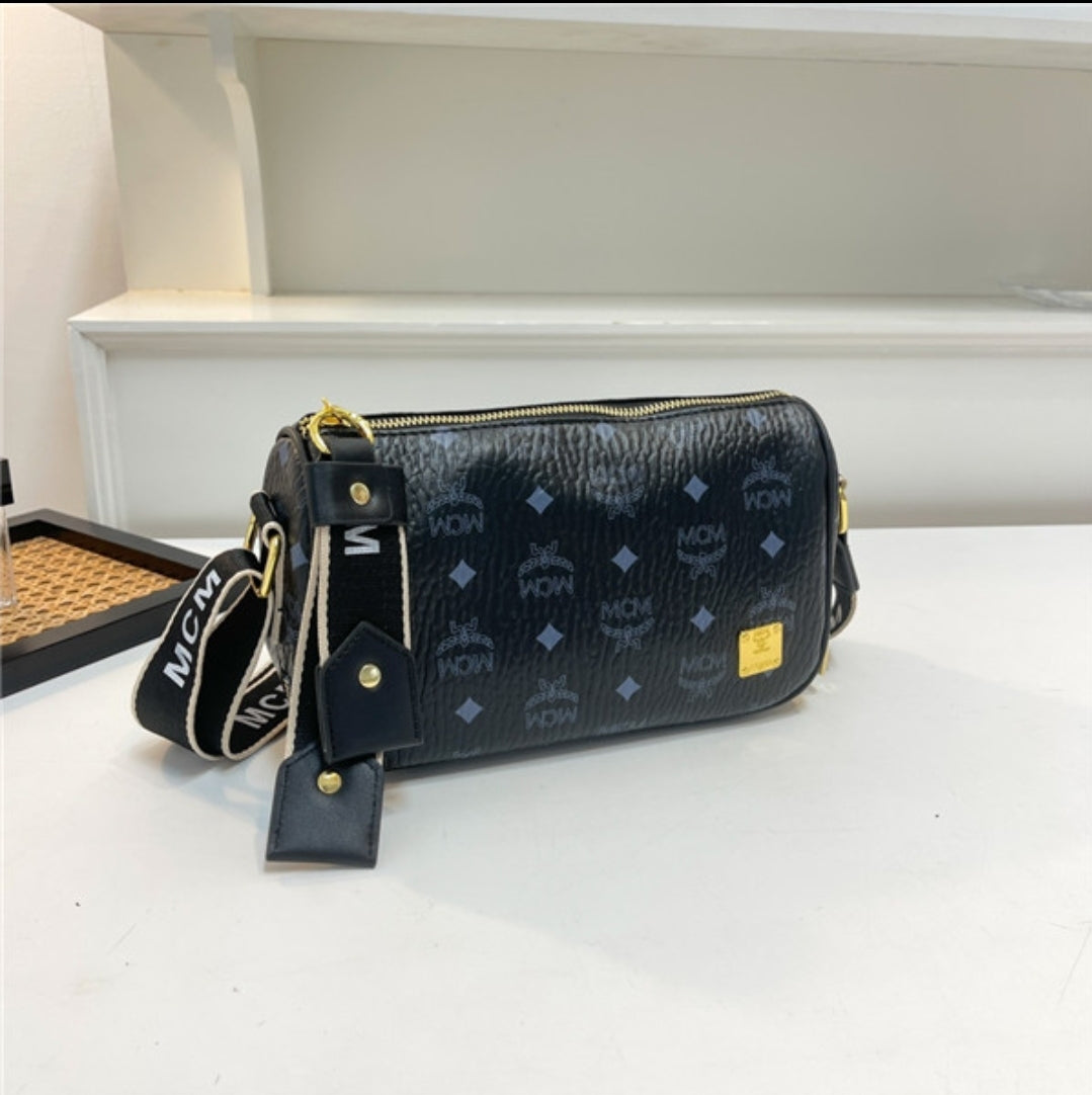 PRE-ORDER MM CROSSBODY BAGS 9093