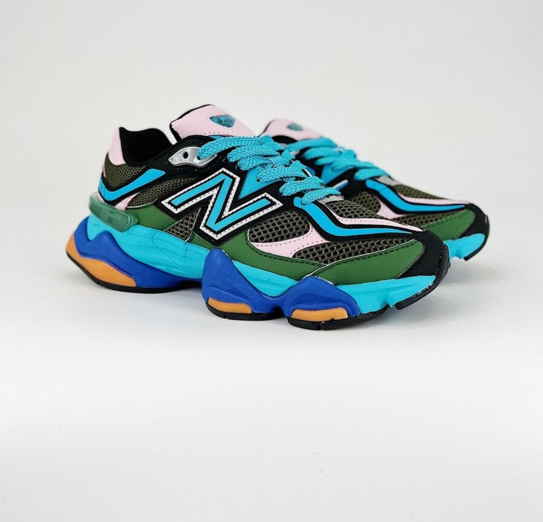 PRE-ORDER NB MULTICOLORED SNEAKERS