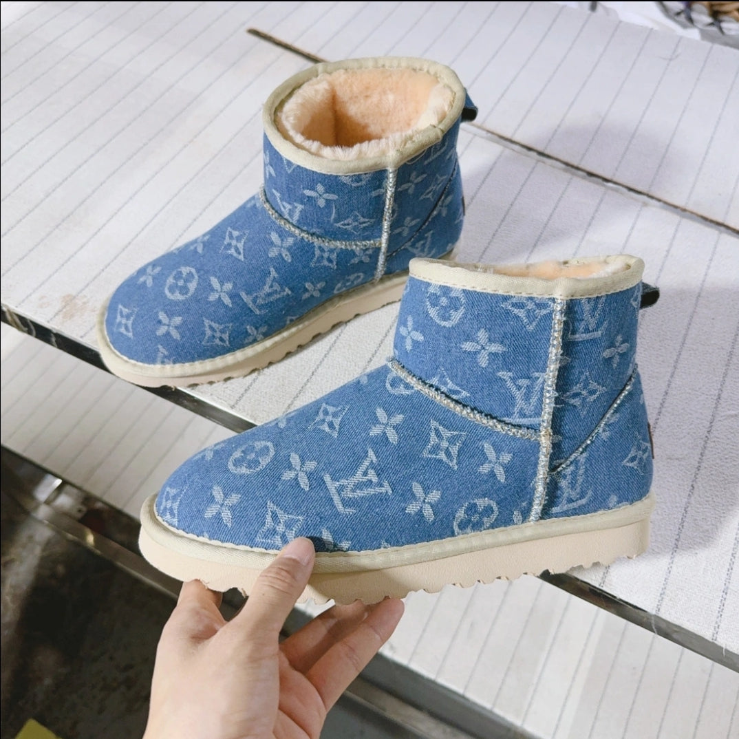 PRE-ORDER GG, LV UGG BOOTS