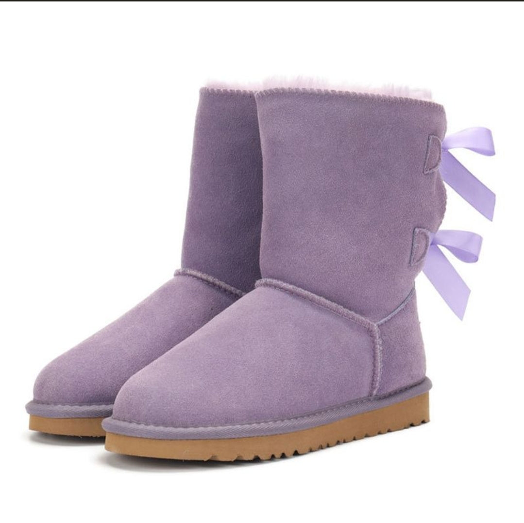 PRE-ORDER 2 BOW UGGS