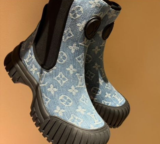 PRE-ORDER BOOTS