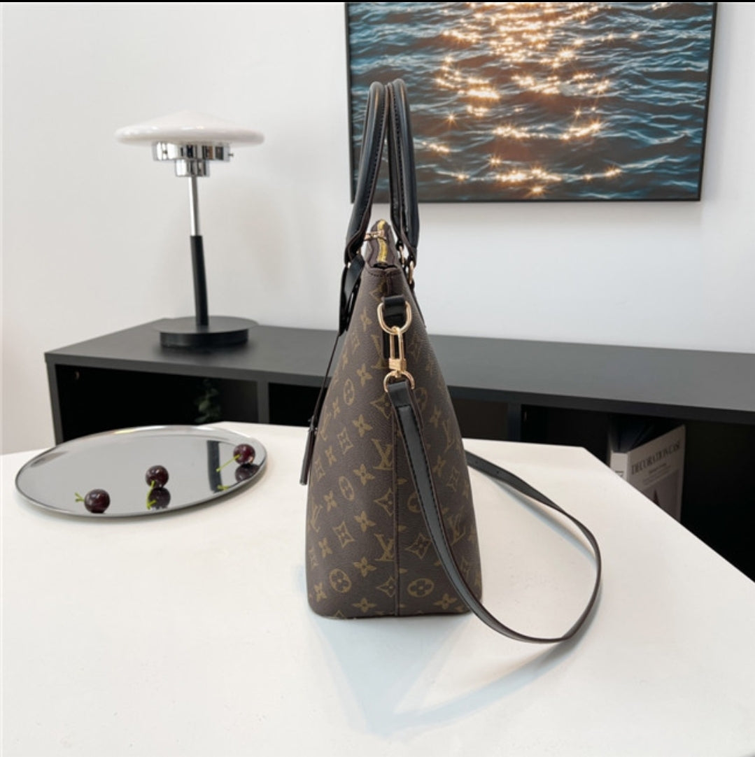 PRE-ORDER LV HAND BAGS 77718