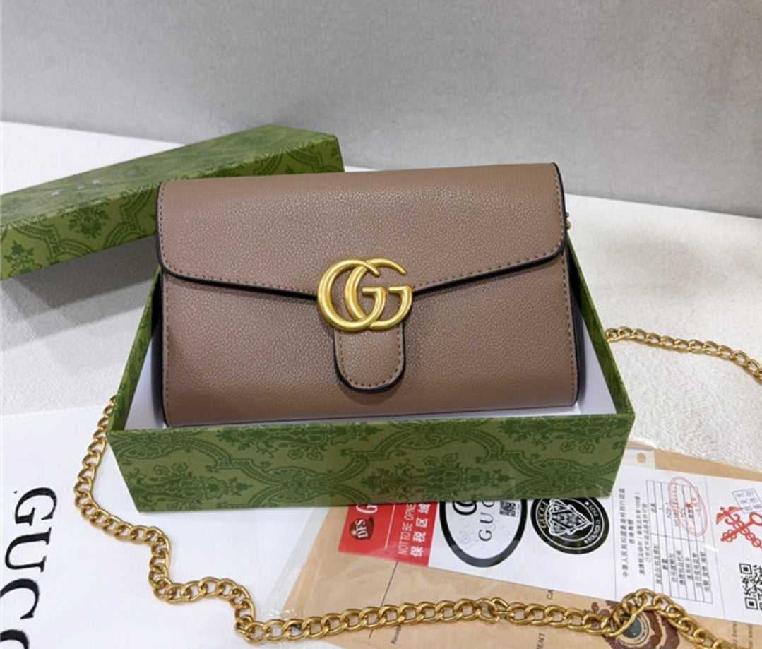 PRE-ORDER GG CROSSBODY BAGS 3047