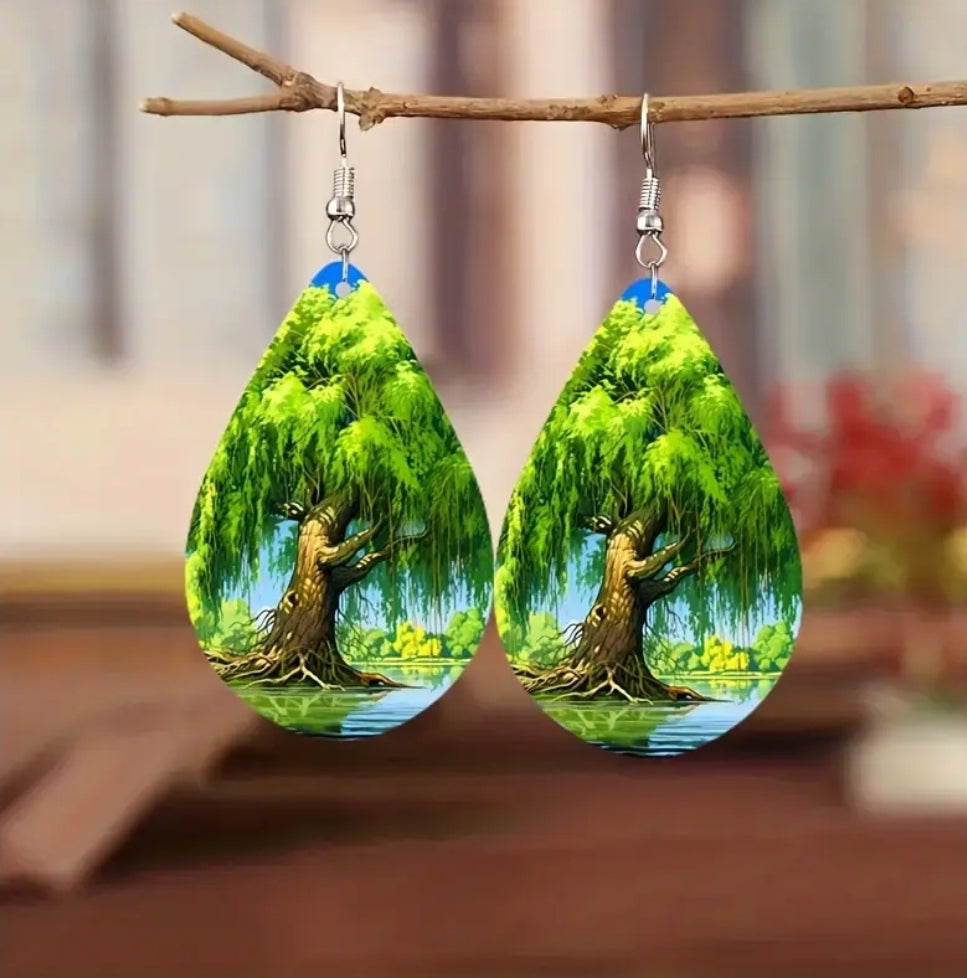 ON HAND TREE TEAR DROP EARRINGS