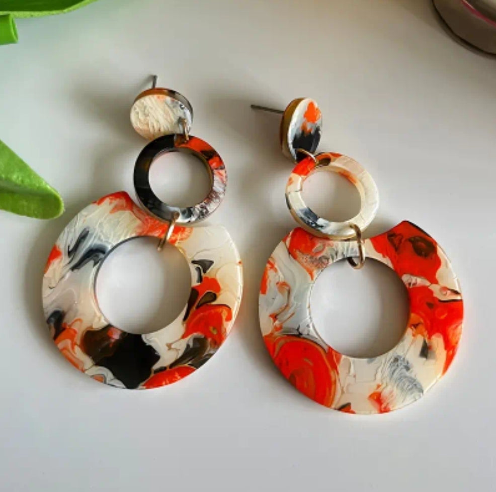 ON HAND 2 O-RINGS EARRINGS