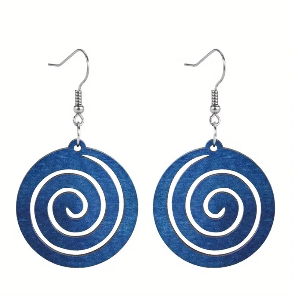 ON HAND SWIRLY EARRINGS
