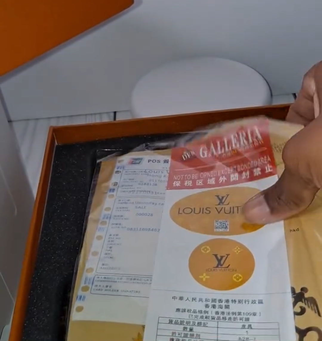 ON HAND LV GIFT BOX