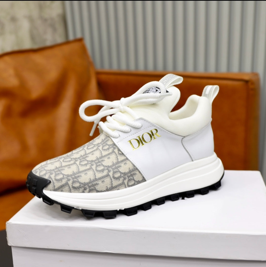 PRE-ORDER CD SNEAKERS