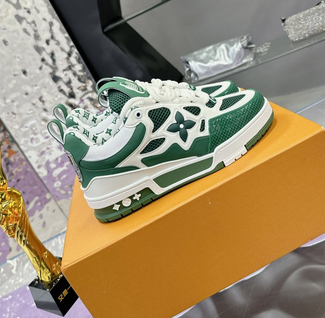 PRE-ORDER LV SNEAKERS