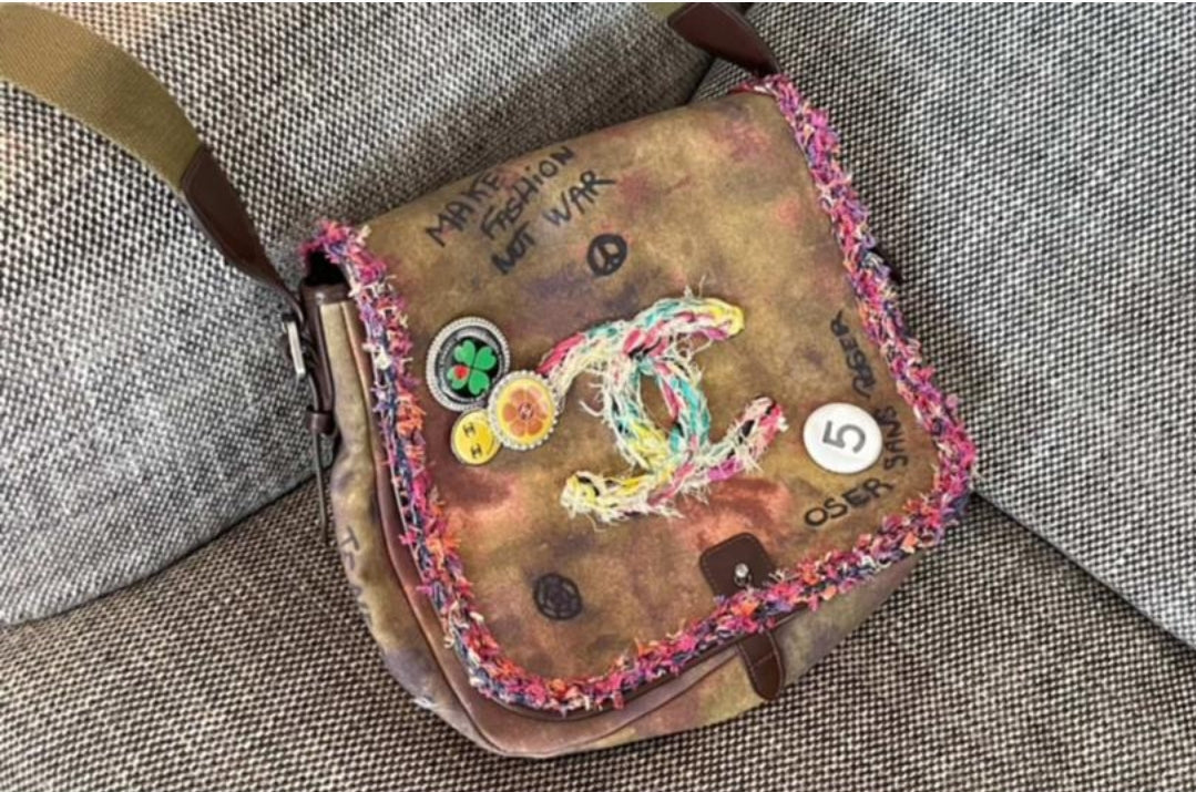 PRE-ORDER CC VINTAGE CROSSBODY BAGS