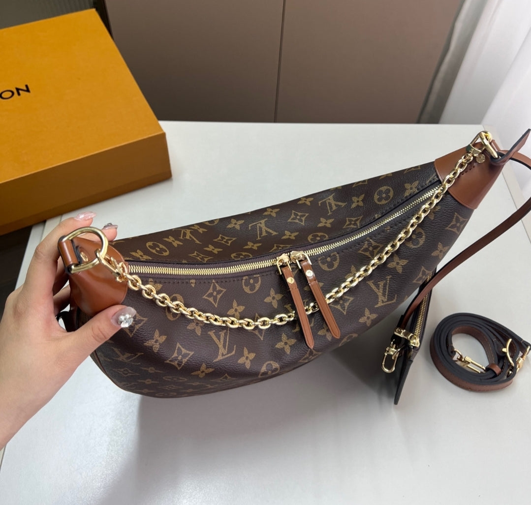 LV HOBO BAG & WRISTLET