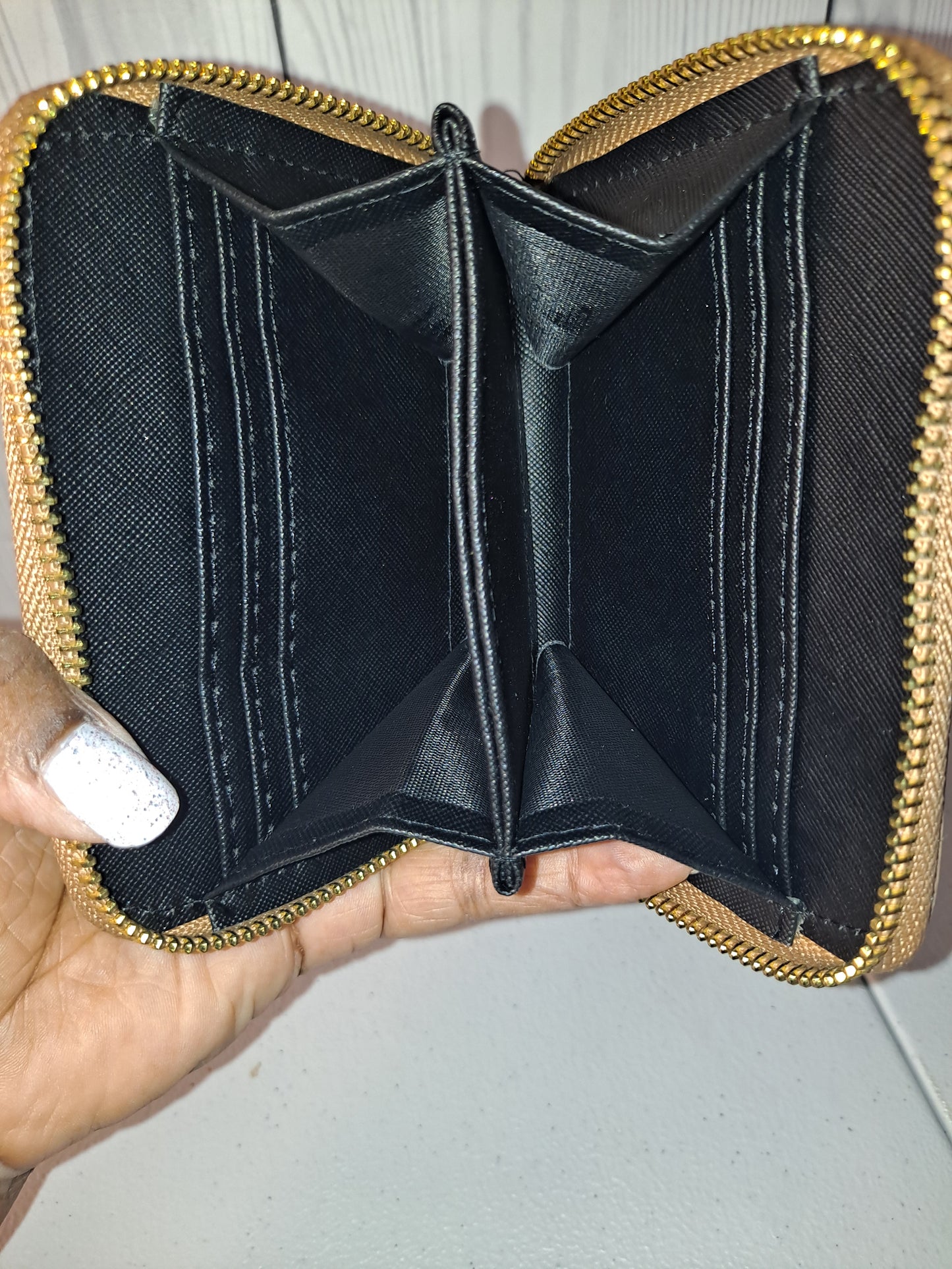 HH CLEARANCE MINI WALLET BAG
