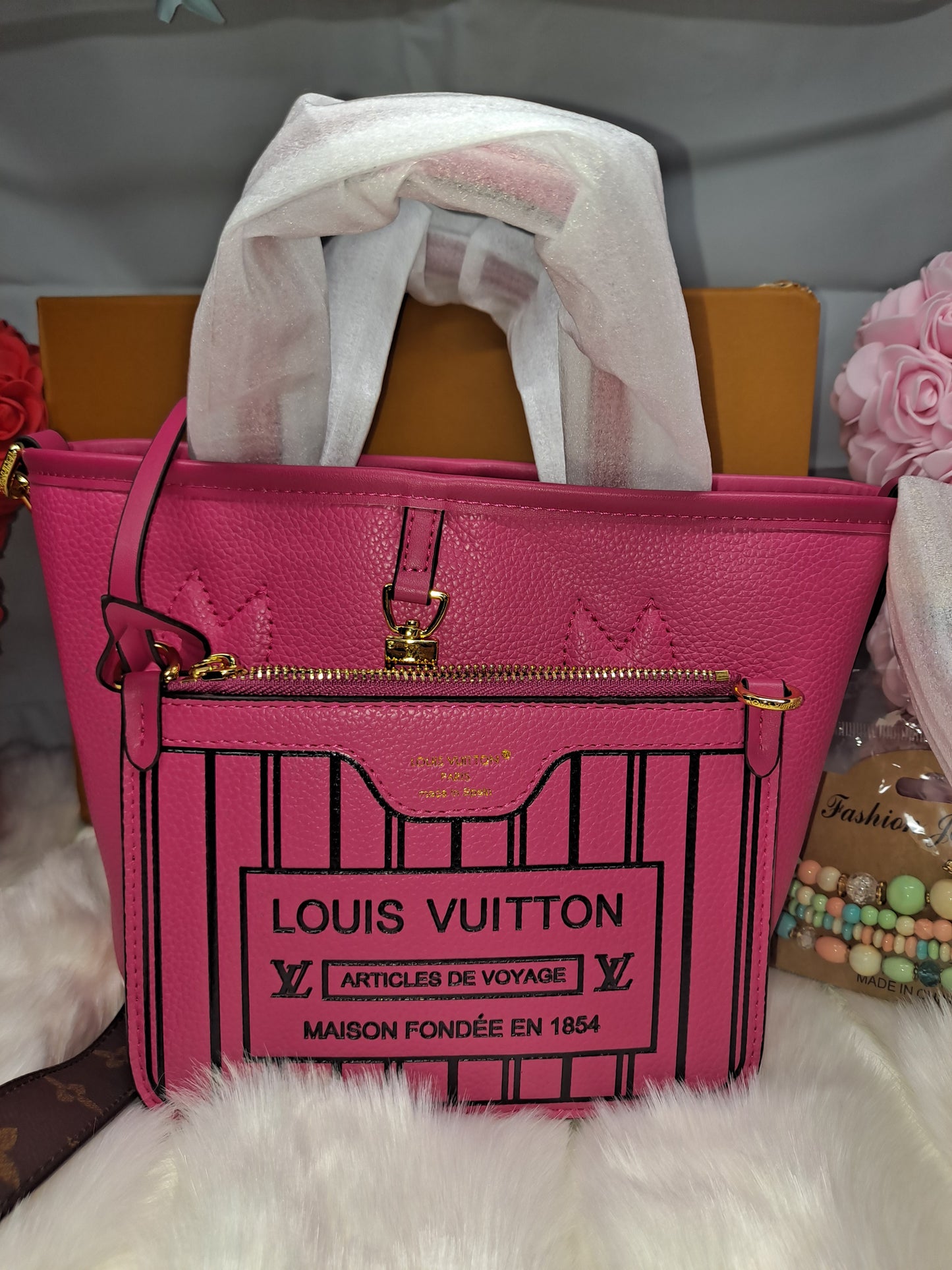 Reversible LV CROSSBODY BAG & WRISTLET