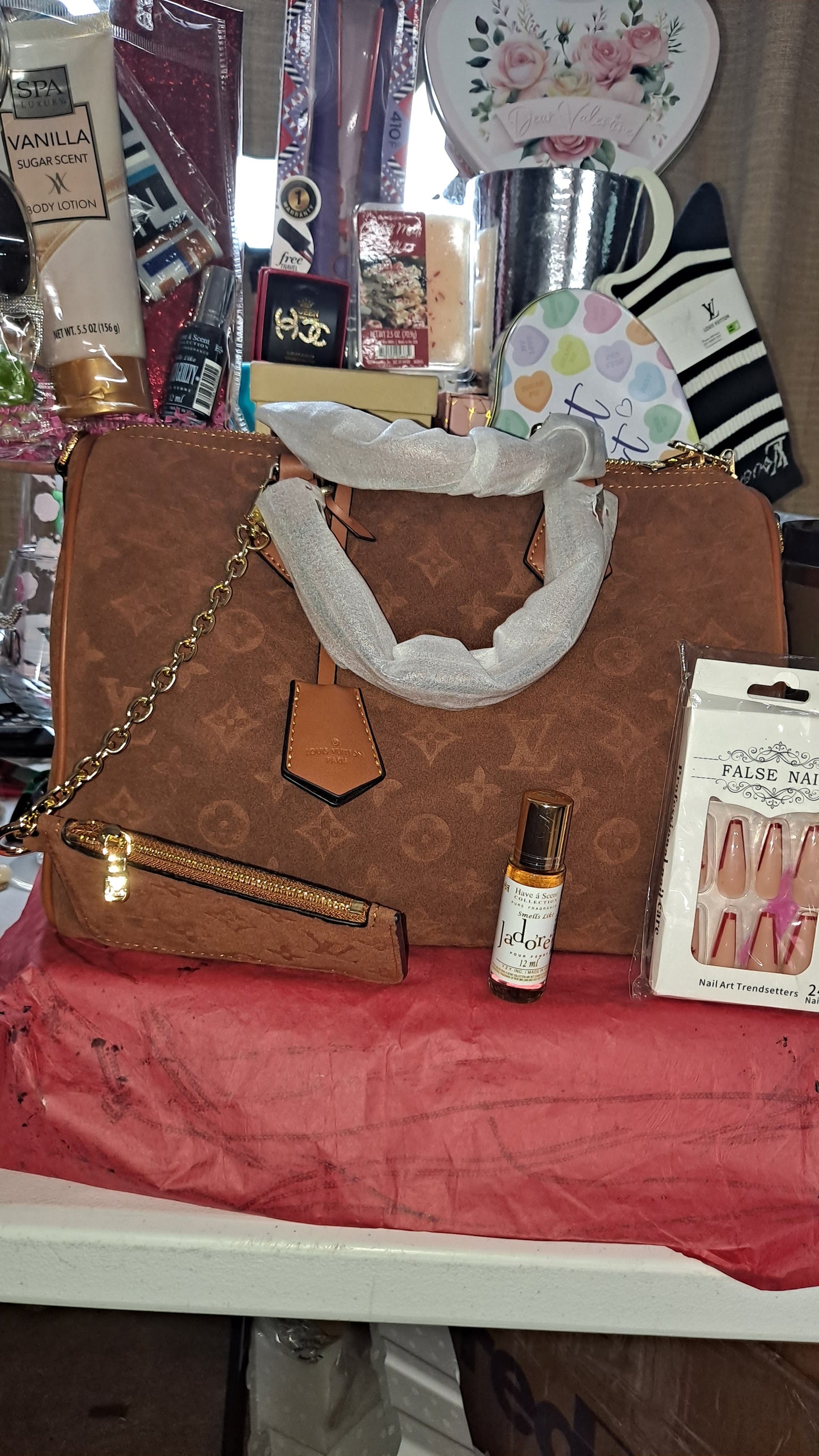 LV BUNDLE (everything including)