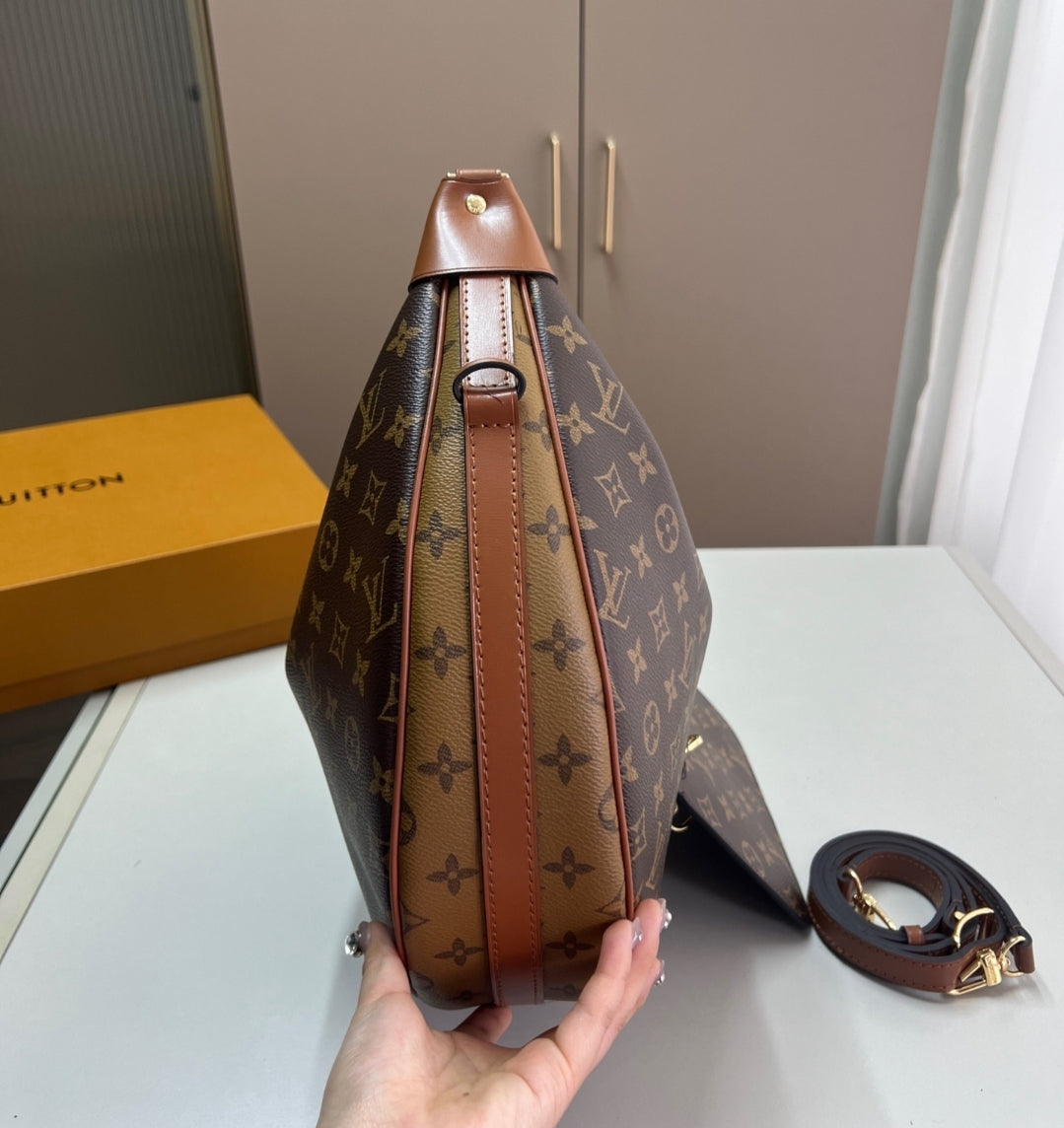 LV HOBO BAG & WRISTLET