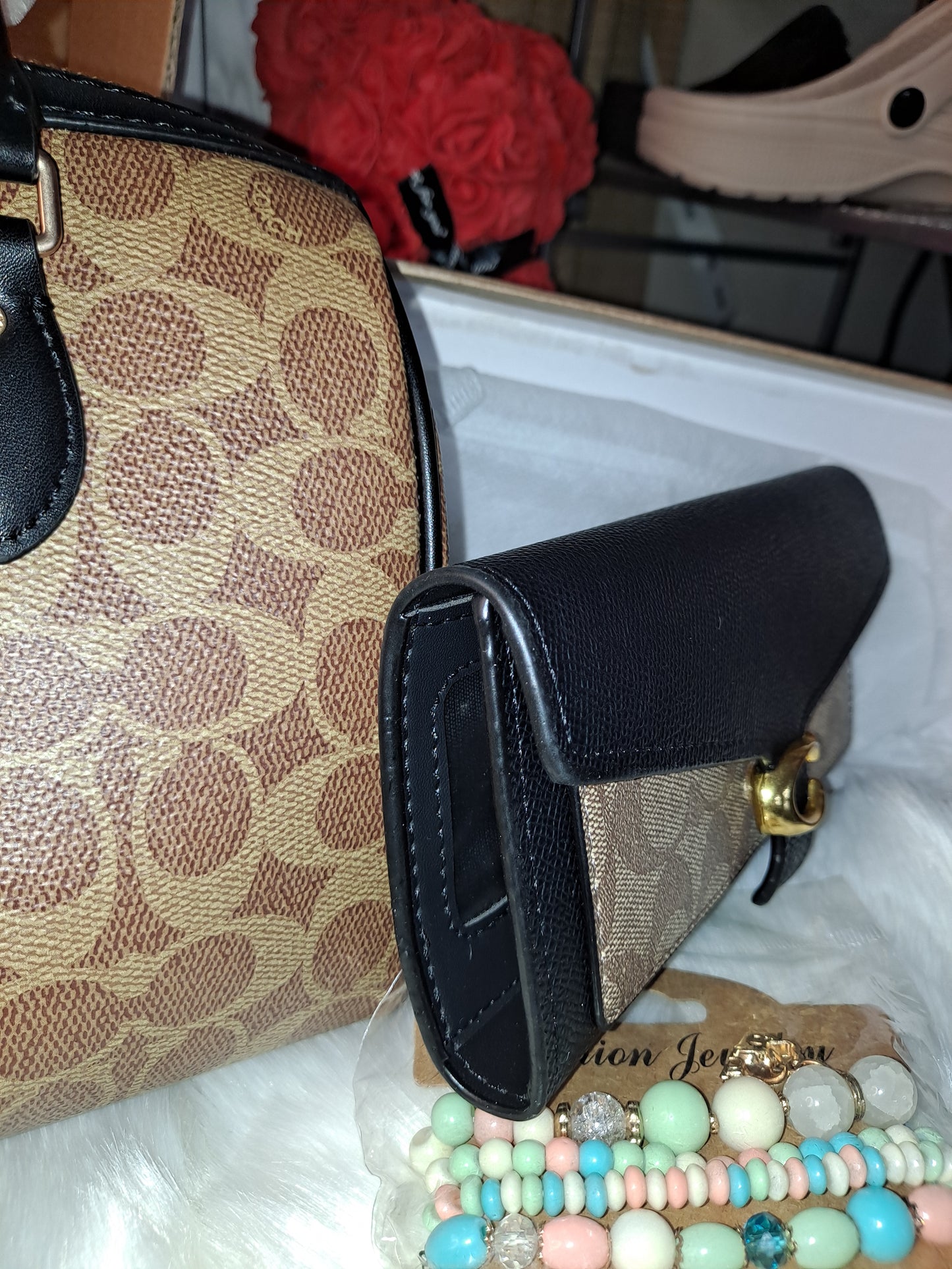 CH SPEEDY CROSSBODY AND WALLET