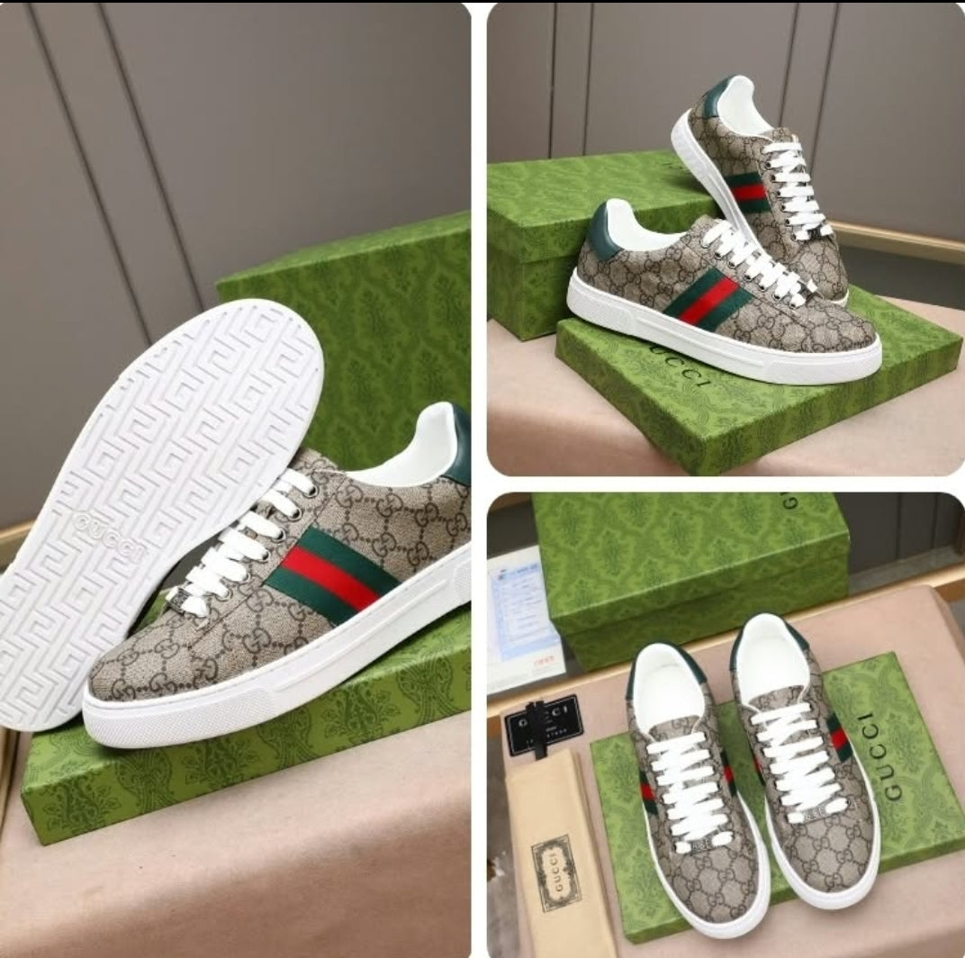 GUCC SNEAKERS SIZE 10