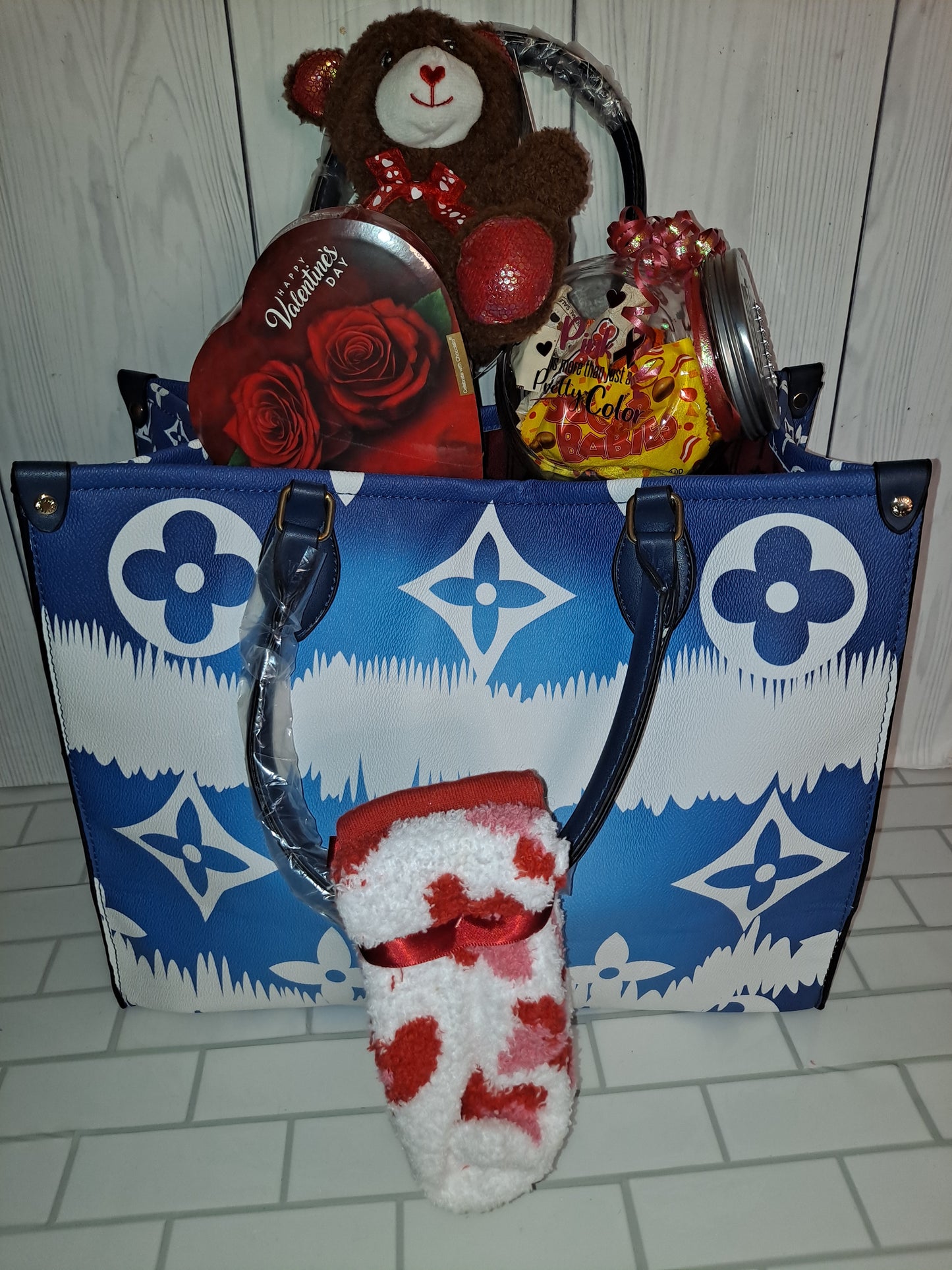 HOLIDAYS BAGS GIFT BASKETS