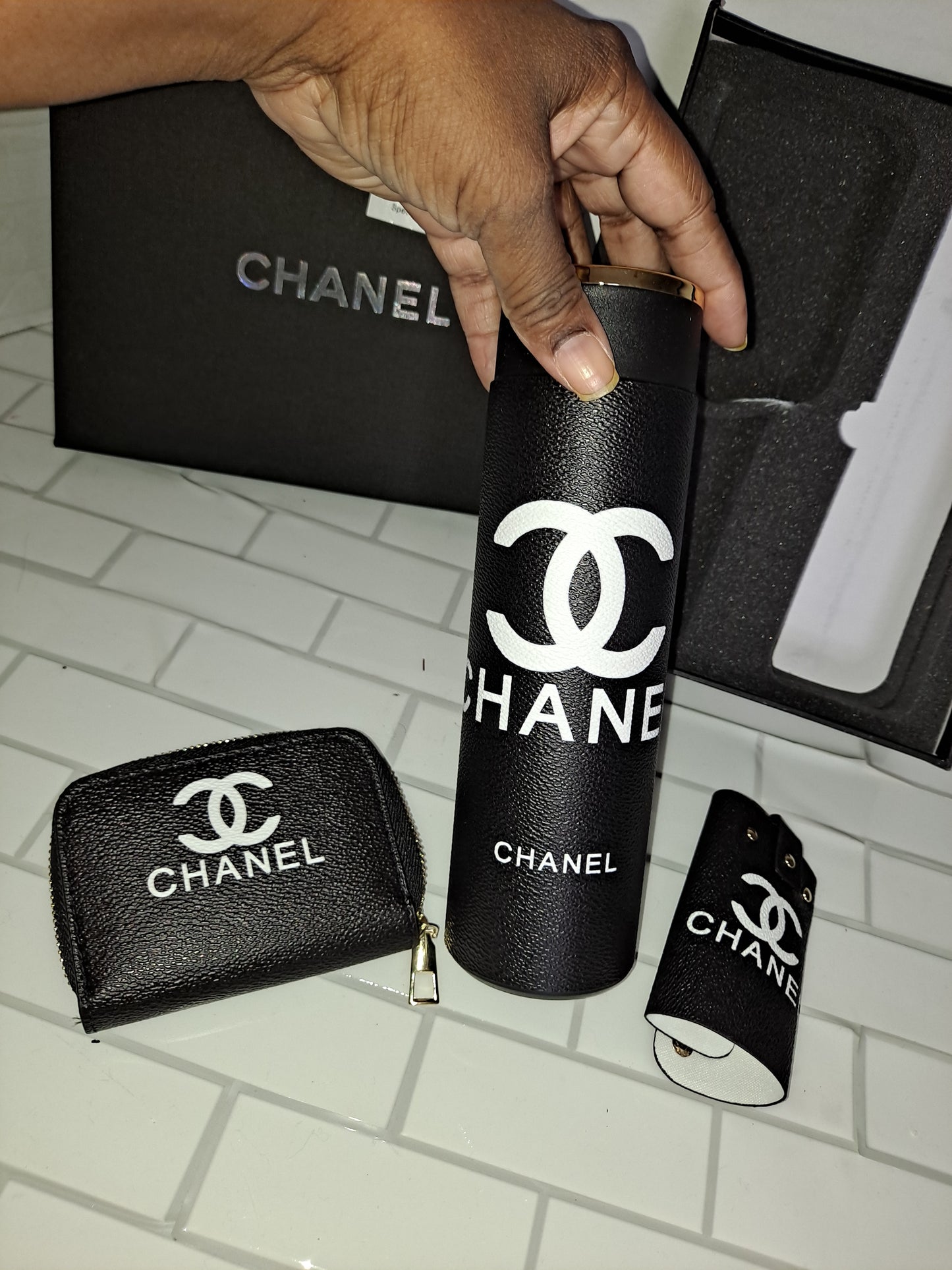 ON HAND CC WALLET, THERMAL CUP, KEY HOLDER, SET