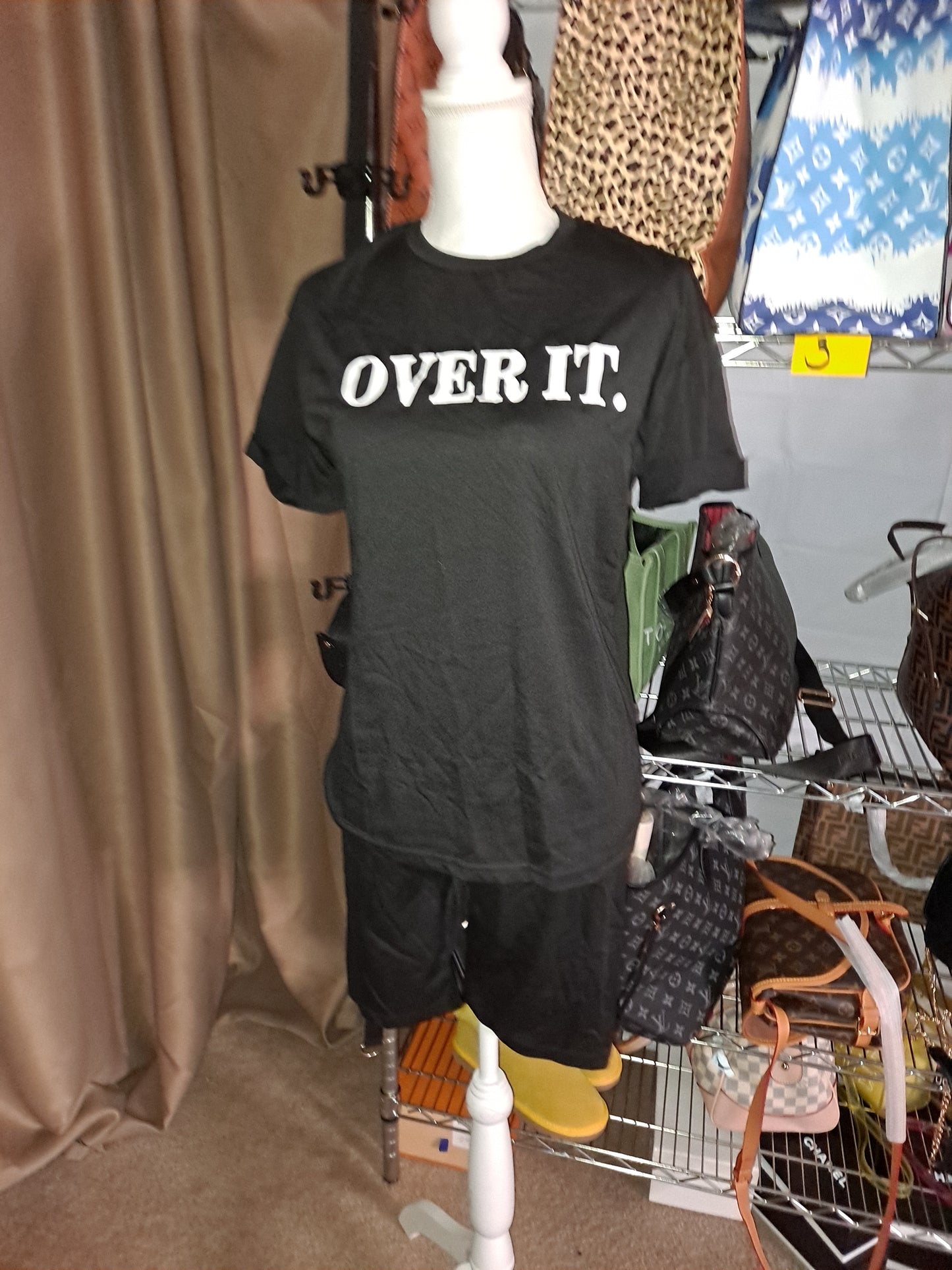 OVER IT SHORT SET OUTFIT XL