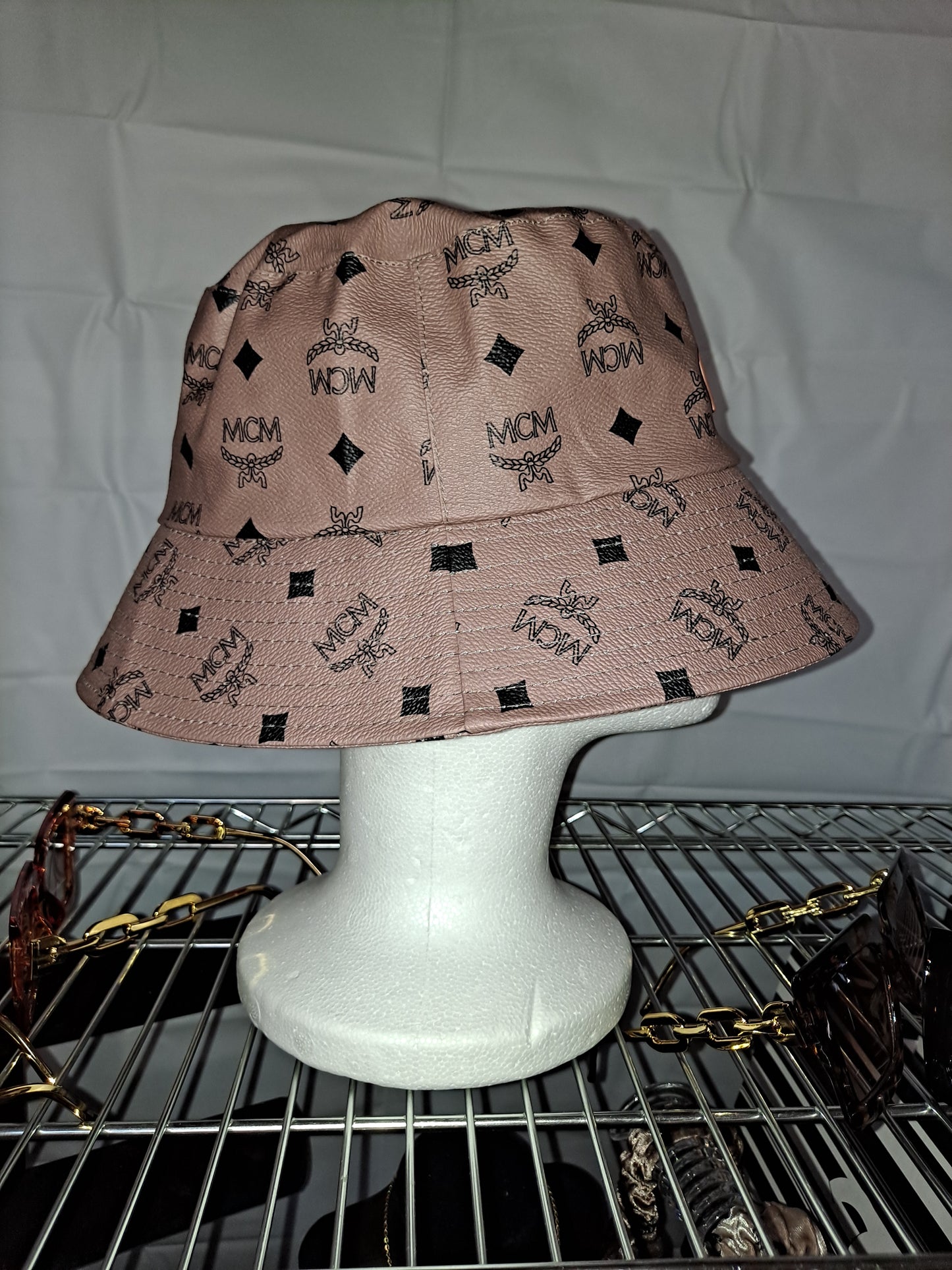 MOM BUCKET HATS