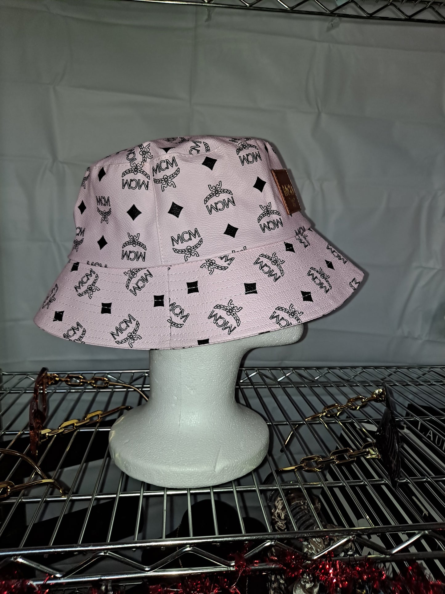 MOM BUCKET HATS