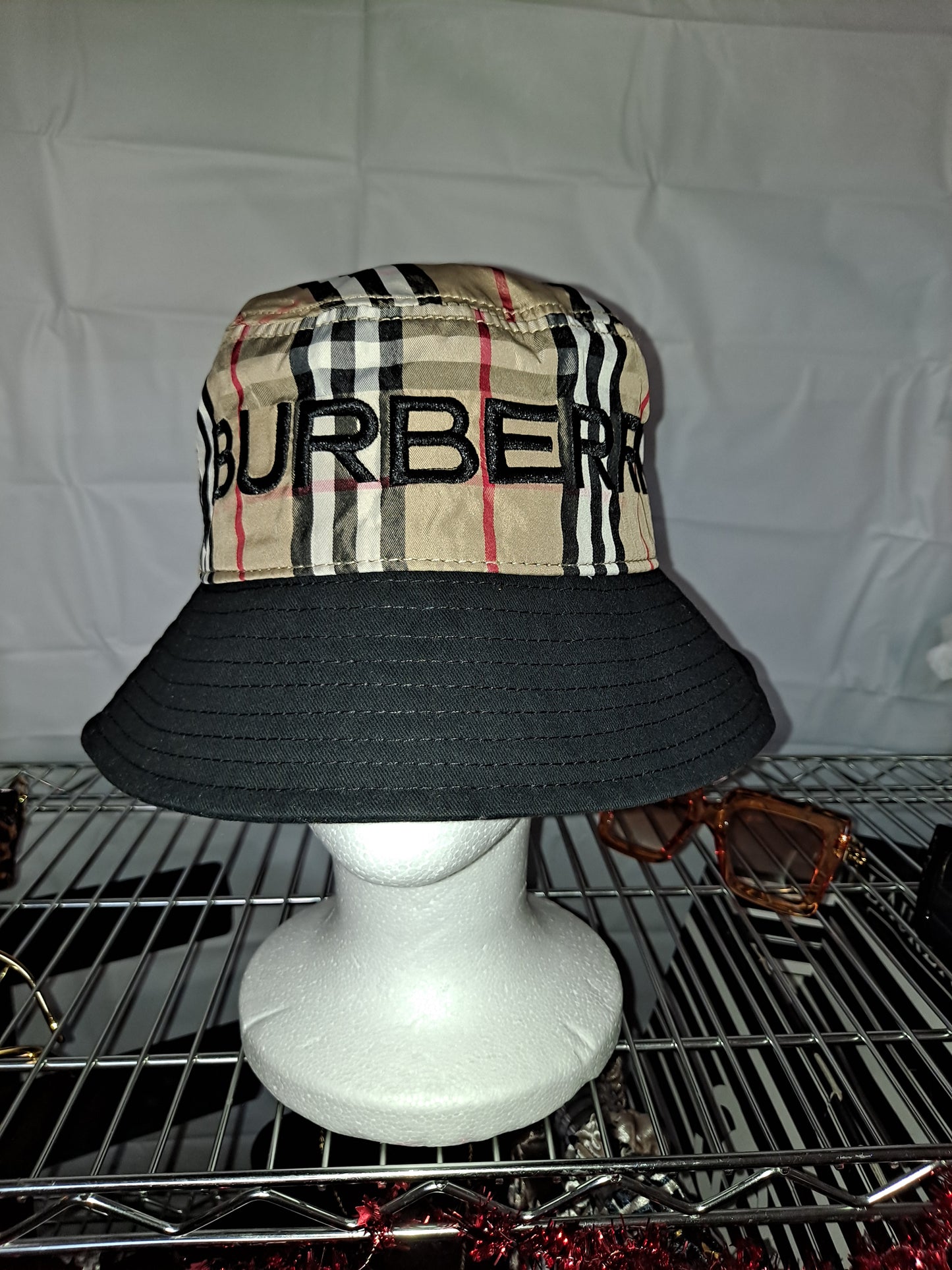 ON HAND BB BUCKET HATS