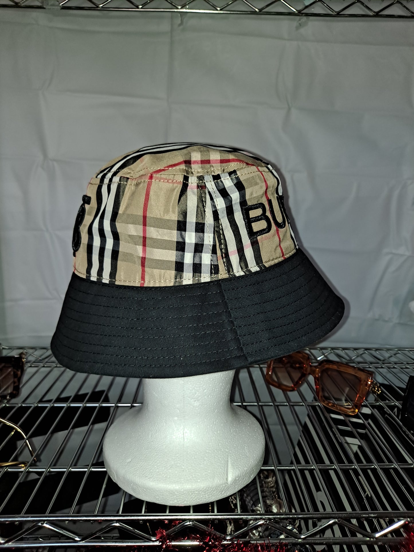 ON HAND BB BUCKET HATS