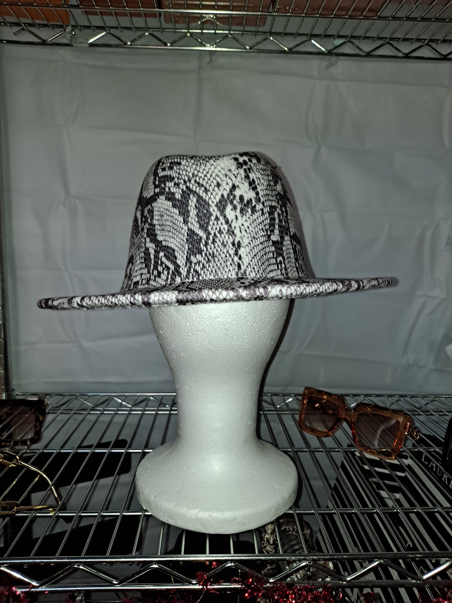 ON HAND FADORA HAT