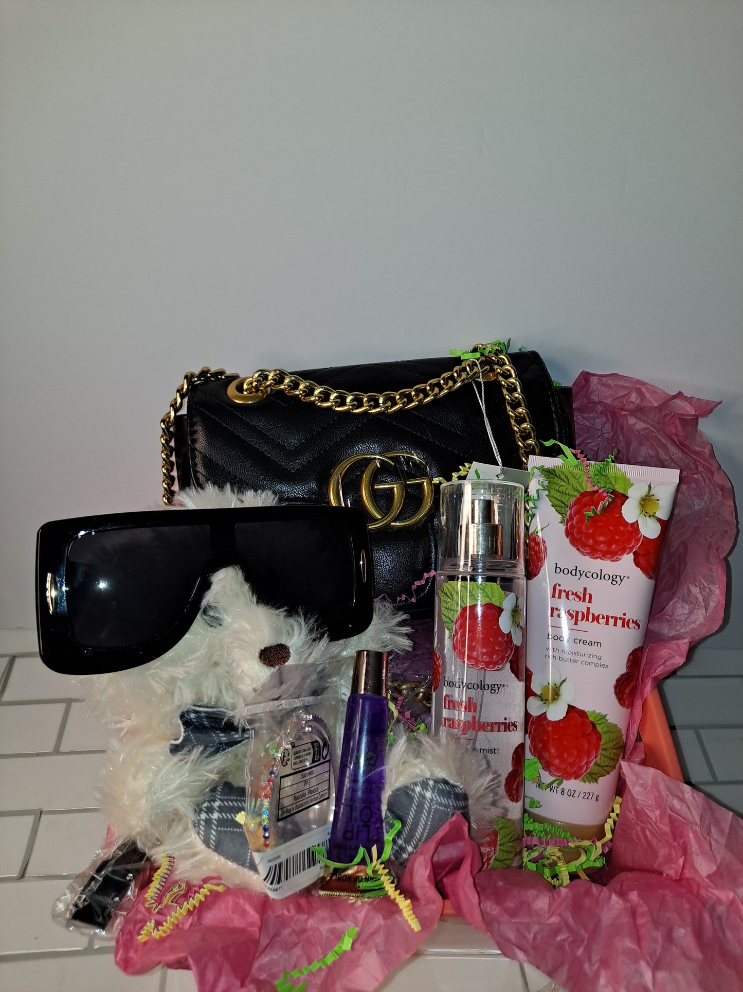 GG GIFT BASKET