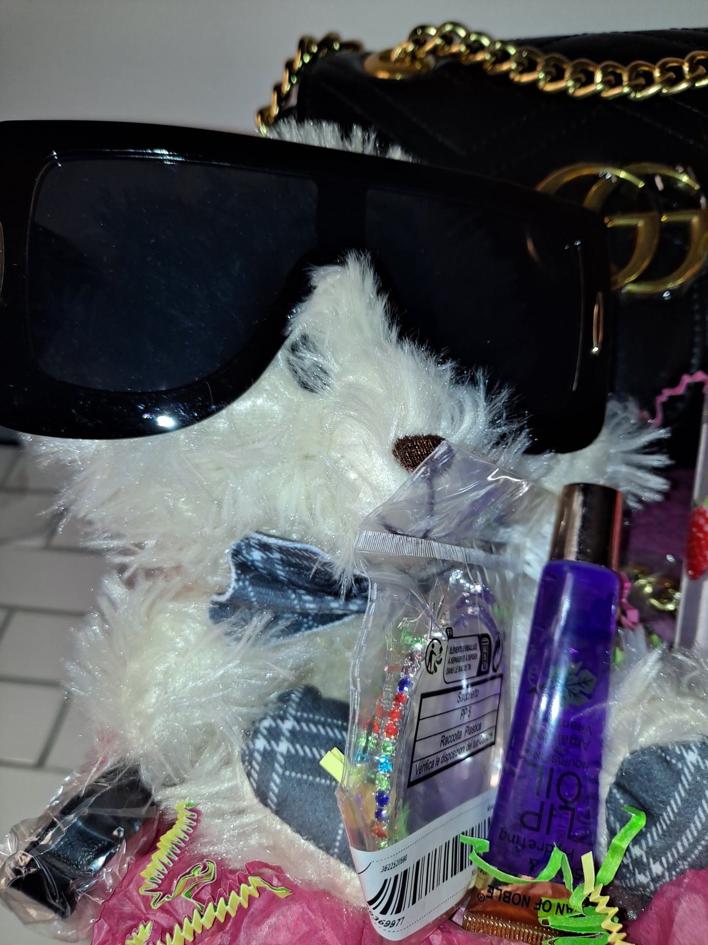 GG GIFT BASKET BUNDLE BAG LOTION & BODY SPRAY GLASSES BEAR BRACELET LIP GLOSS