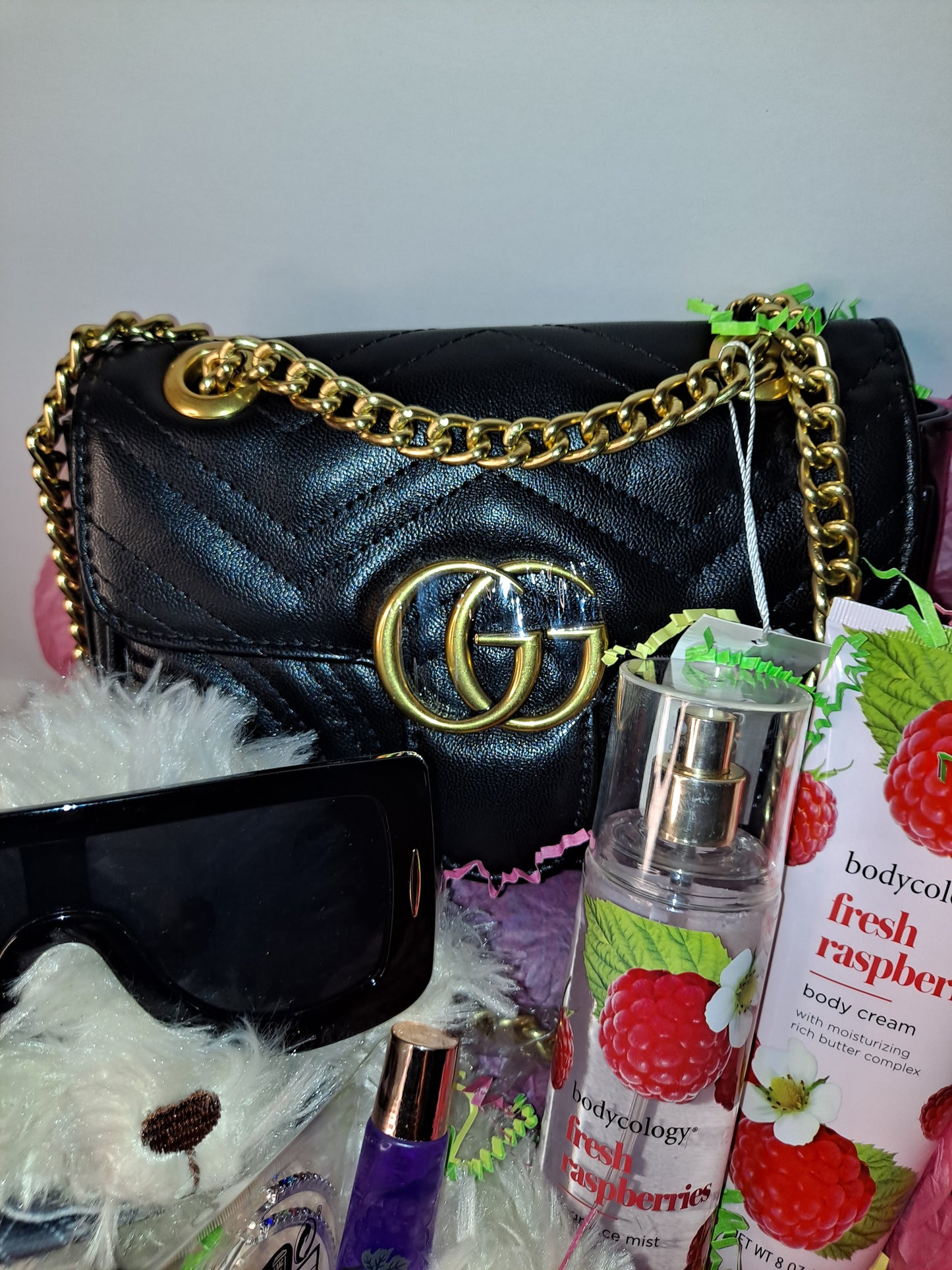 GG GIFT BASKET