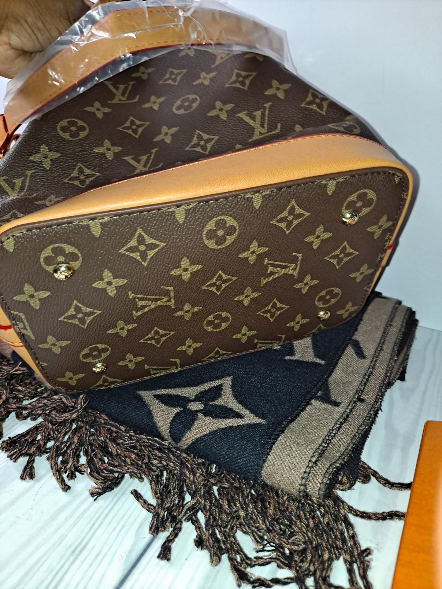 ON HAND LV BUCKET BAG, WALLET, SCARF