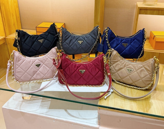 PR CROSSBODY FRONT GOLD CHAIN BAGS 8825