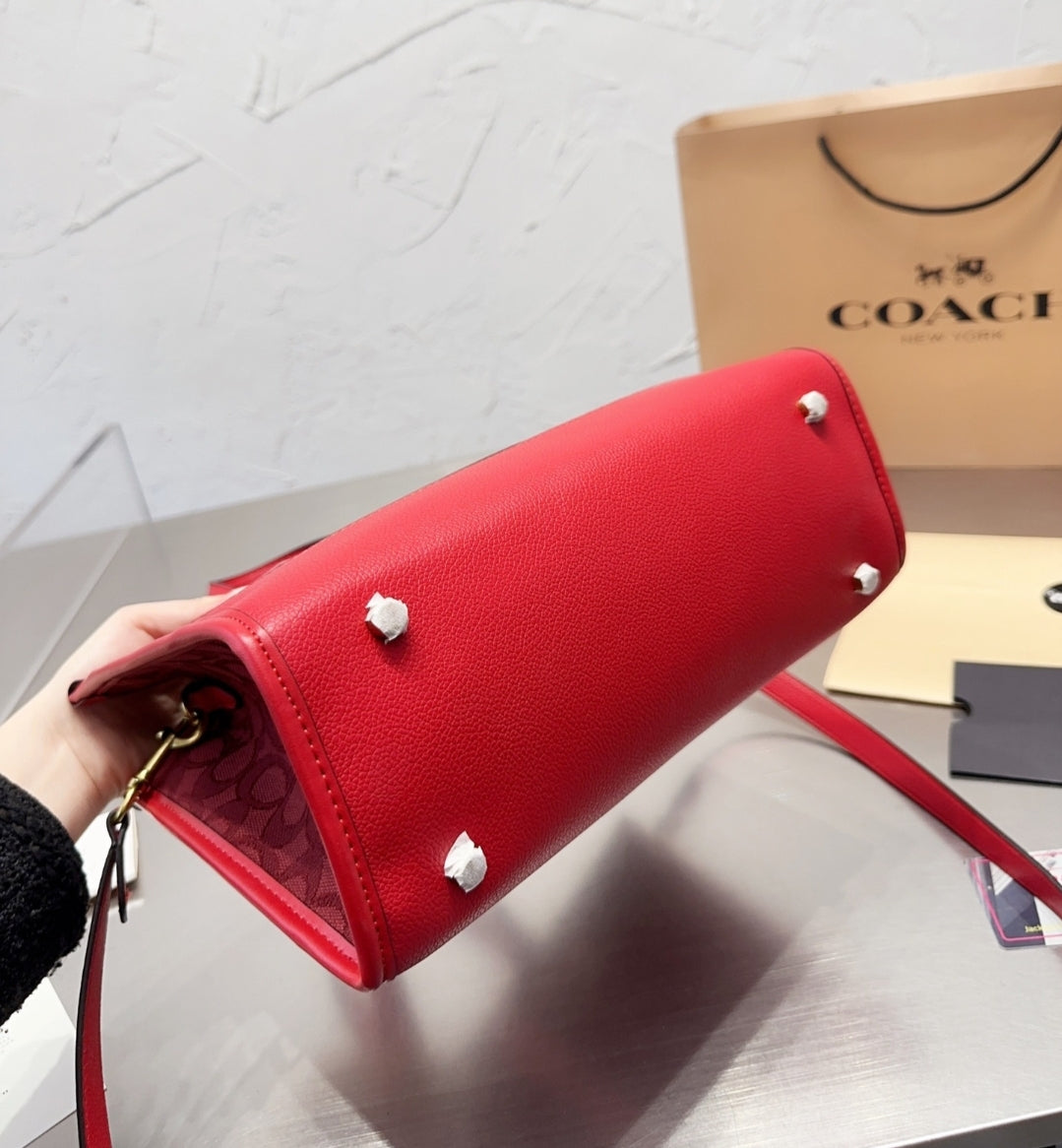 CH RED TOTE BAGS 73240155