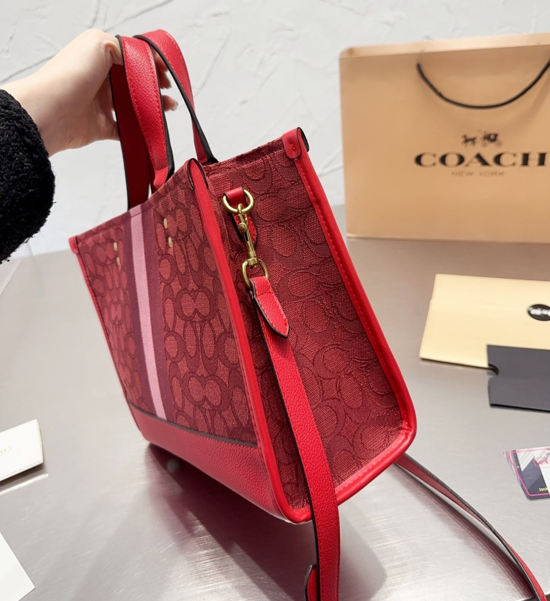 CH RED TOTE BAGS 73240155