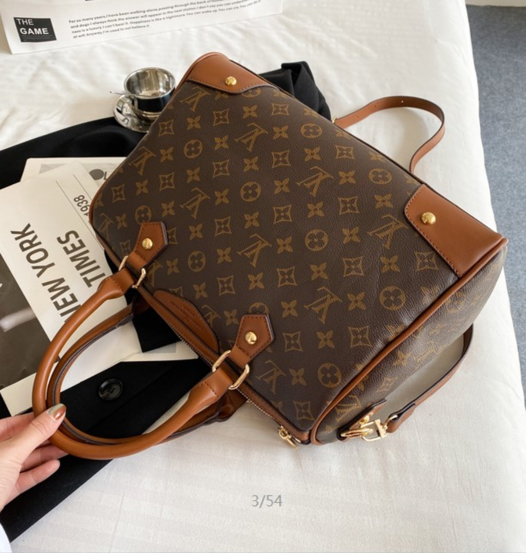 LV DOC BAG P51